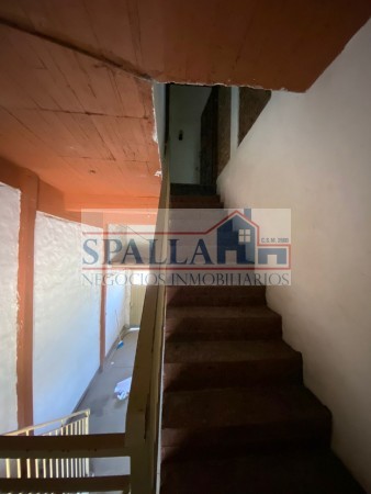 HERMOSA CASA EN VENTA 5 AMBIENTES CON LOCAL - Jose C. Paz