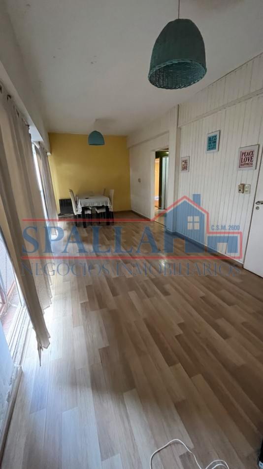 ¡Oportunidad! Casa con Local en Esquina - Jose C. Paz