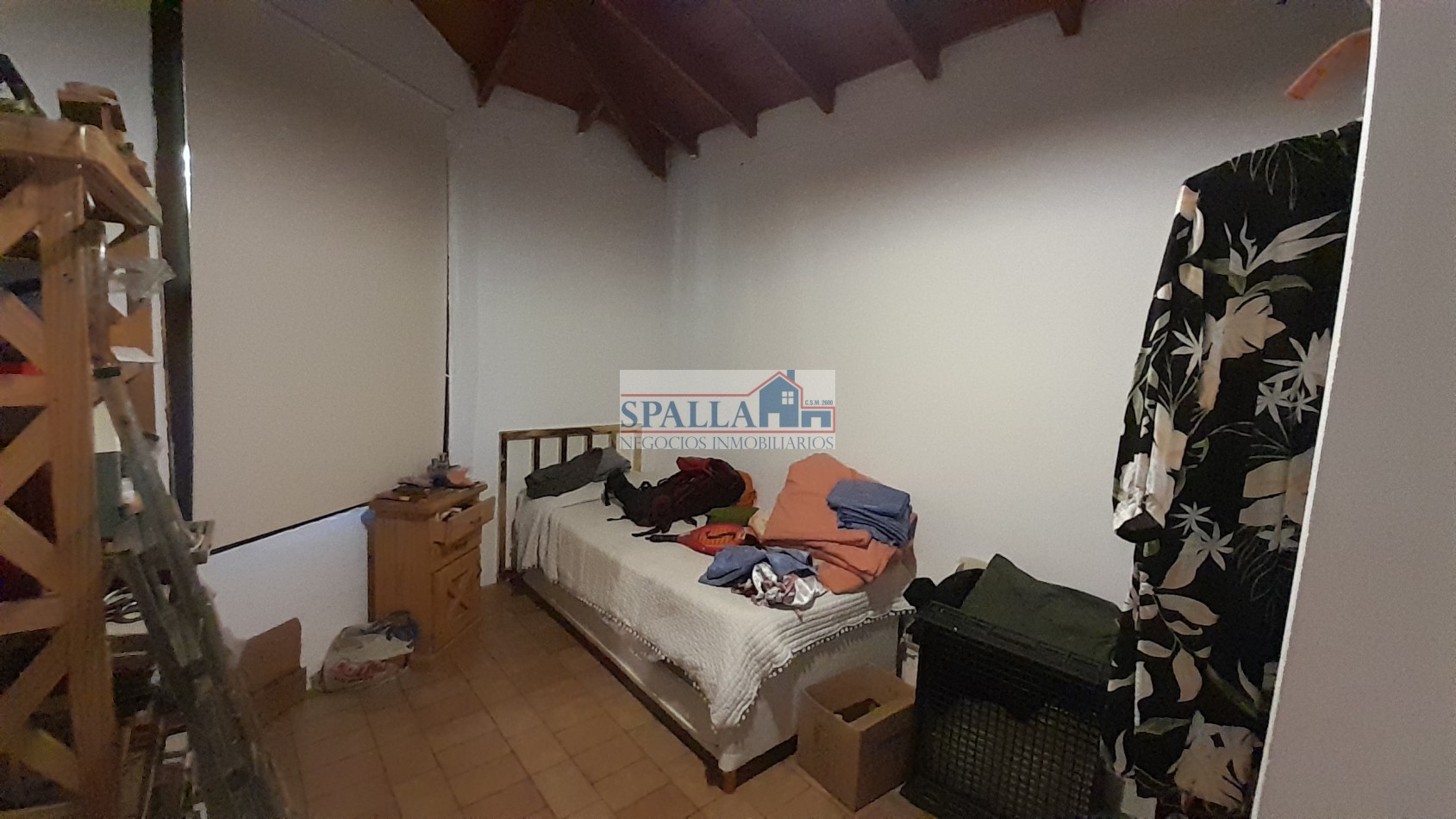 VENTA CASA QUINTA 4 AMBIENTES EN PRESIDENTE DERQUI PILAR, CON PILETA