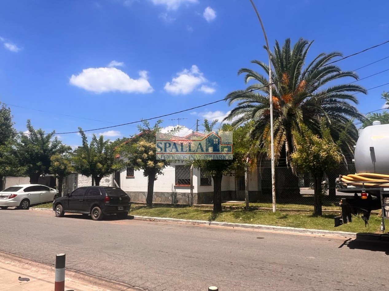 VENTA EXCELENTE PROPIEDAD IDEAL USO COMERCIAL EN CENTRO DE DERQUI, PILAR 