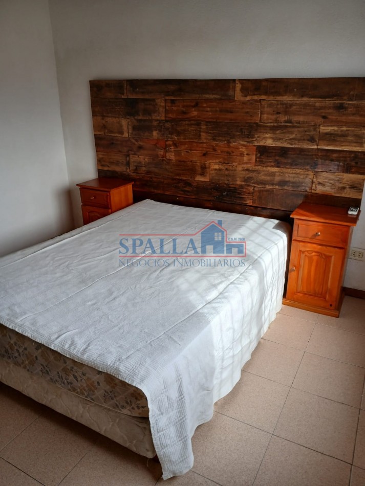 ALQUILER TRES AMBIENTES AMOBLADO COMPLEJO EN MANZANARES SIN EXPENSAS