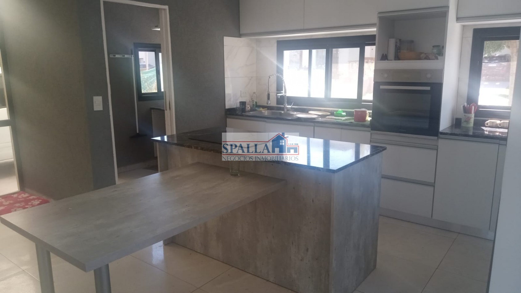 VENTA CASA 4 AMBIENTES EN BARRIO CERRADO LAGOON PILAR