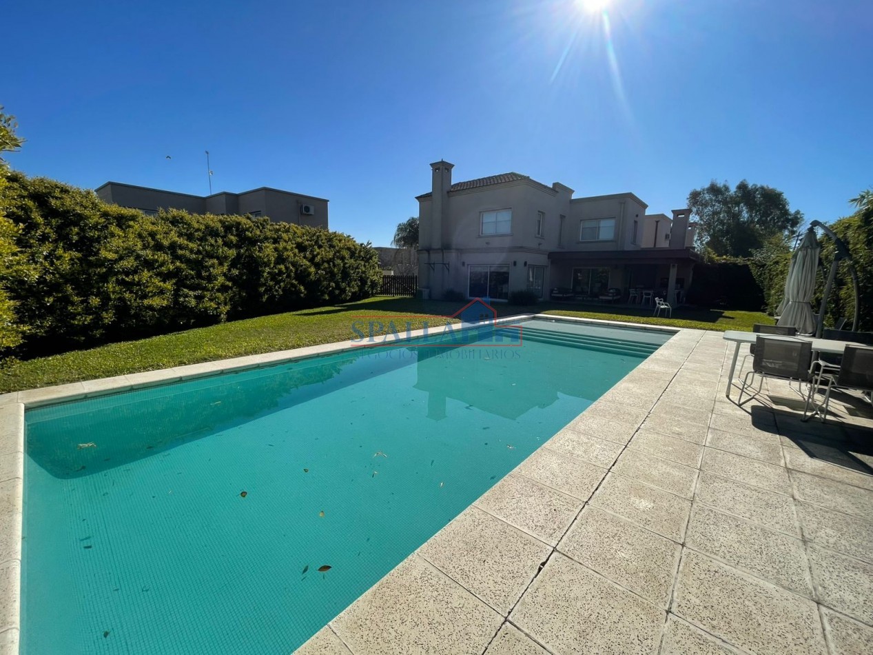 VENTA CASA 4 AMBIENTES BARRIO LAS ORQUIDEAS PILAR