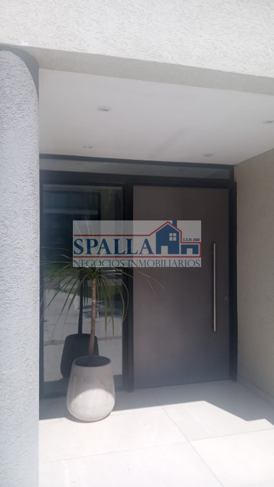 VENTA CASA 4 AMBIENTES EN BARRIO CERRADO LAGOON PILAR