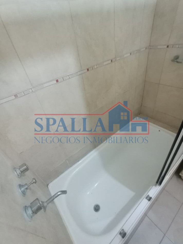 ALQUILER DE  DEPARTAMENTO DOS AMBIENTES CON COHERA CUBIERTA , EXCELENTE UBICACION EN SAN MIGUEL