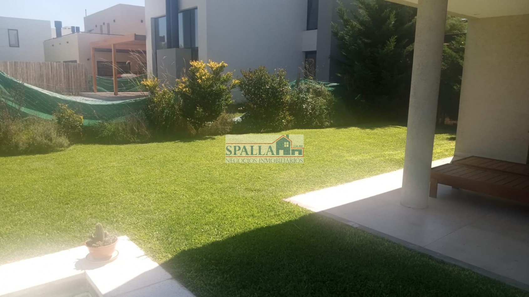 VENTA CASA 4 AMBIENTES EN BARRIO CERRADO LAGOON PILAR