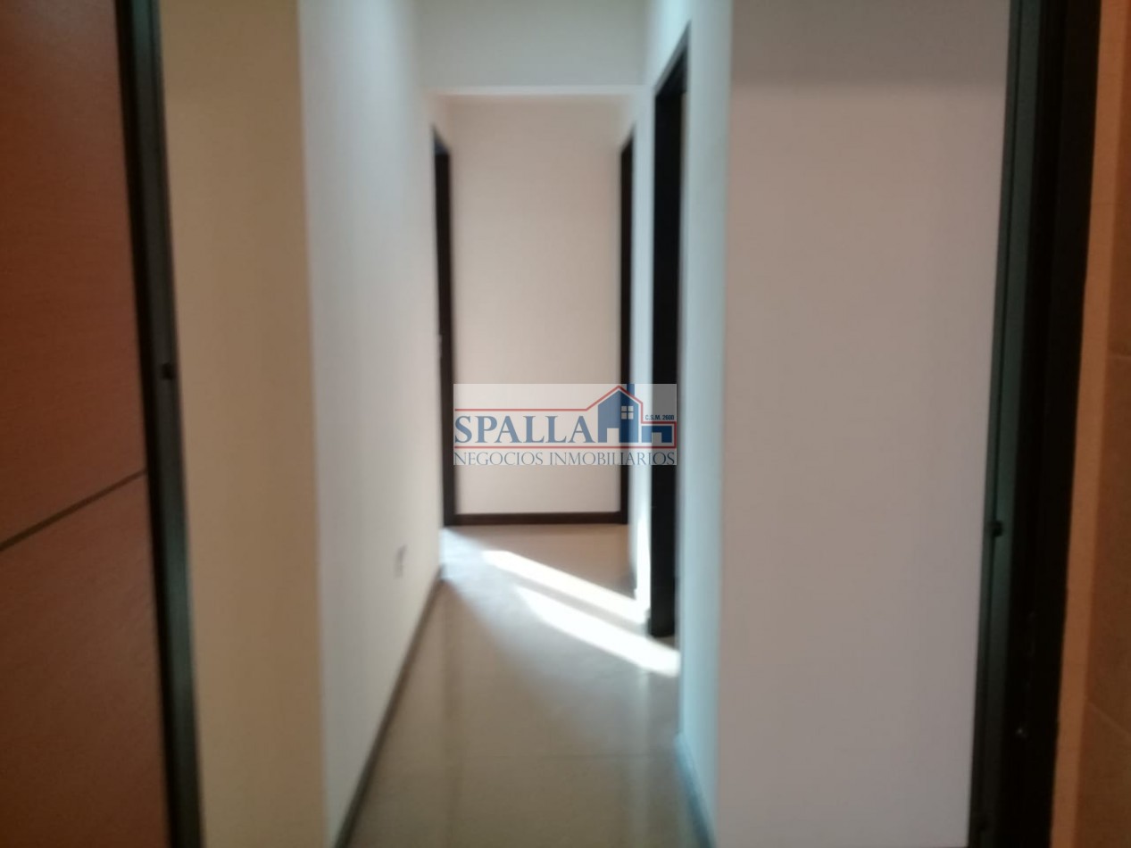 ALQUILER OFICINAS - PLANTA BAJA IDEAL CONSULTORIOS / CALL CENTER O SIMILARES - PANAMERICANA Y GUIDO - PILAR