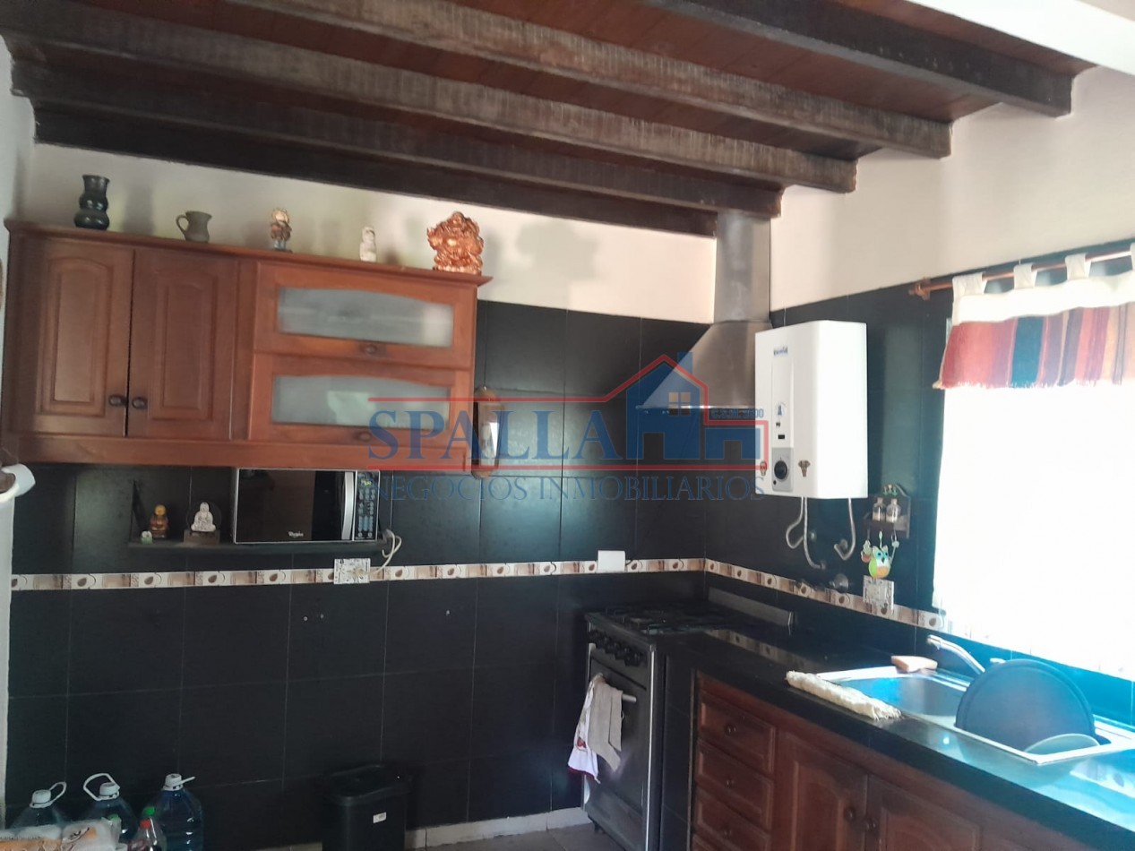  CASA QUINTA EN VENTA CON PILETA Y EXCELENTE ACCESO A RUTA 24 Y ACCESO OESTE, GENERAL RODRIGUEZ.