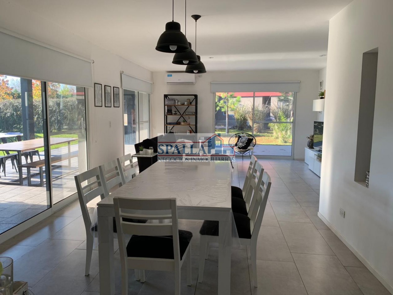 VENTA CASA 4 AMBIENTES - CON PILETA - BARRIO SAUSALITO, PILAR - APTO CREDITO
