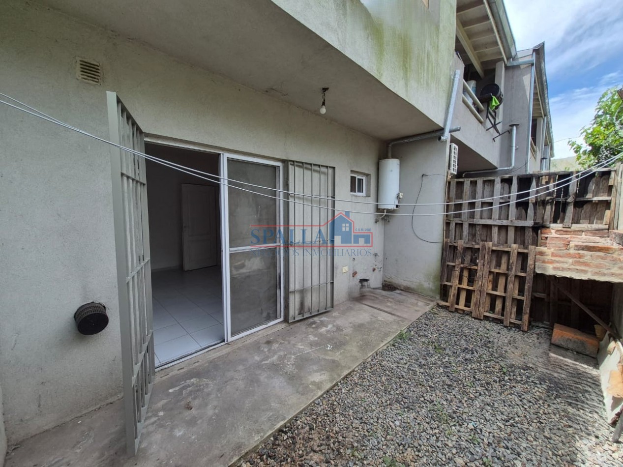 ALQUILER DEPARTAMENTO DOS AMBIENTES PLANTA BAJA PILAR CENTRO