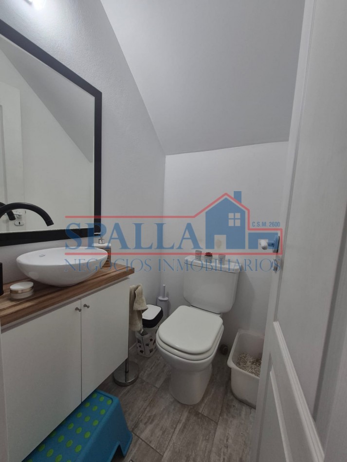 VENTA DUPLEX TRES AMBIENTES SEMI AMOBLADO EN COMPLEJO METZ VILLAGE PILAR