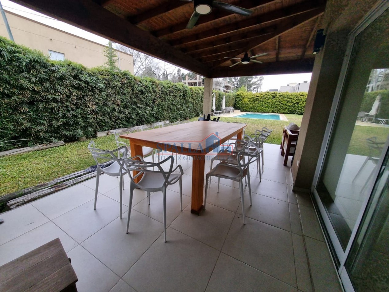 VENTA CASA 4 AMBIENTES BARRIO LAS ORQUIDEAS PILAR