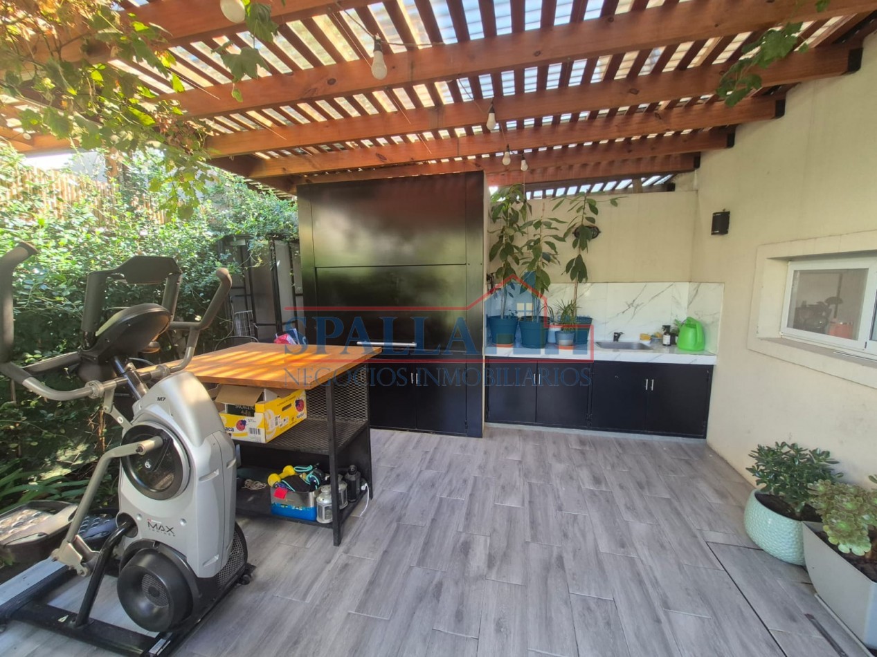 VENTA DUPLEX TRES AMBIENTES SEMI AMOBLADO EN COMPLEJO METZ VILLAGE PILAR