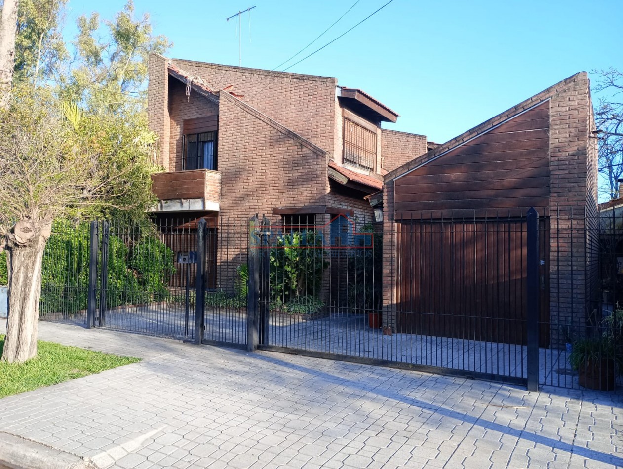 VENTA CASA 5 AMBIENTES EN PILAR CENTRO EXCELENTE ACCESO PANAMERICANA RAMAL PILAR KM 53