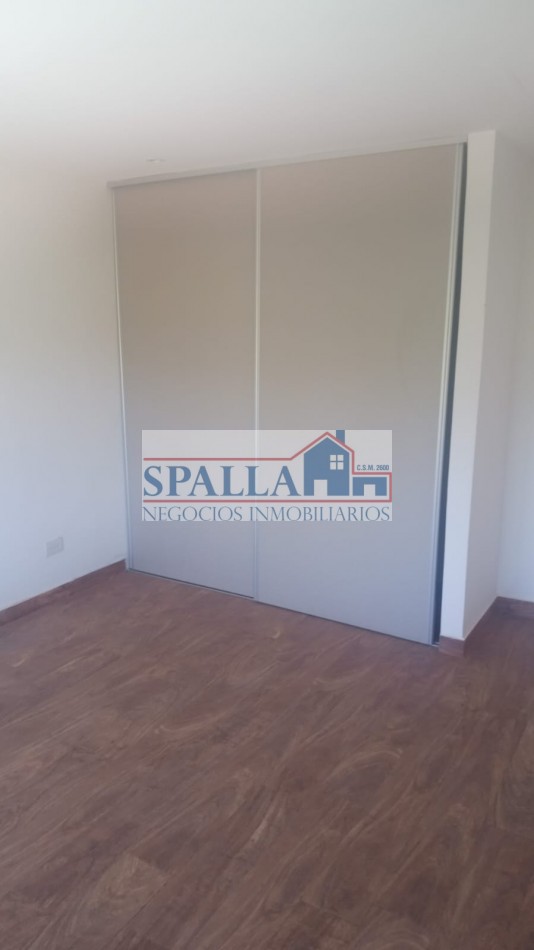 VENTA CASA 4 AMBIENTES EN BARRIO CERRADO LAGOON PILAR