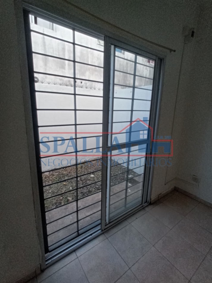 ALQUILER DE  DEPARTAMENTO DOS AMBIENTES CON COHERA CUBIERTA , EXCELENTE UBICACION EN SAN MIGUEL