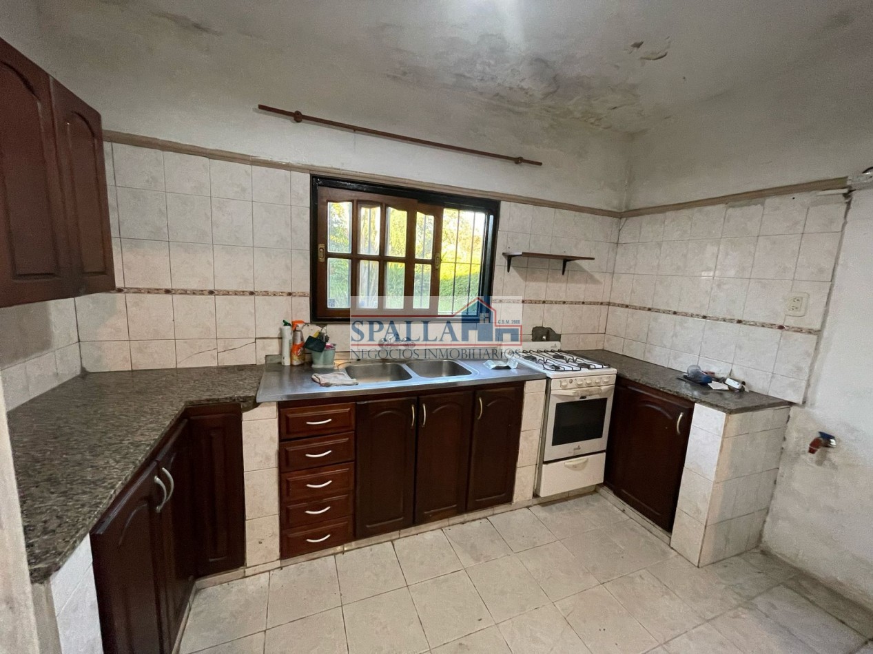 VENTA CASA 4 AMBIENTES PILAR CENTRO A REFACCIONAR