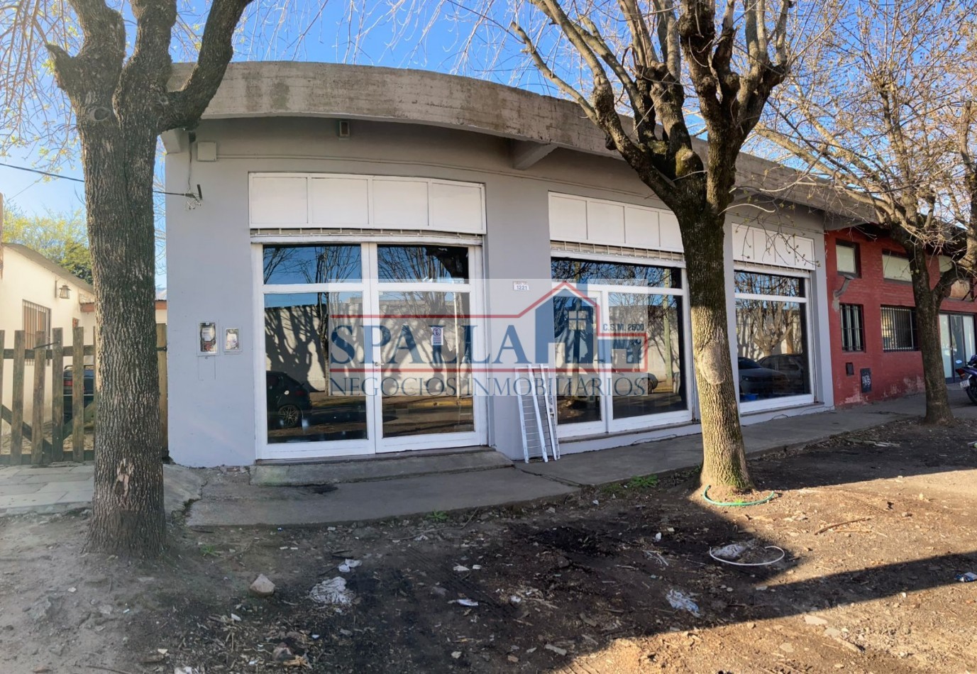 VENTA LOCAL CENTRO DE PILAR PARA MULTIPLES USOS - APTO CREDITO