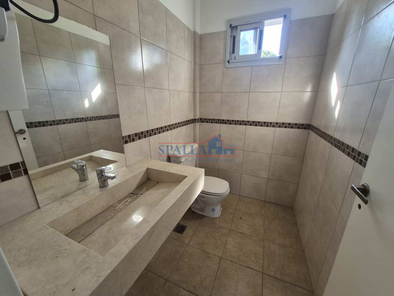 ALQUILER LOCAL SOBRE PANAMERICANA RAMAL PILAR KM 52 