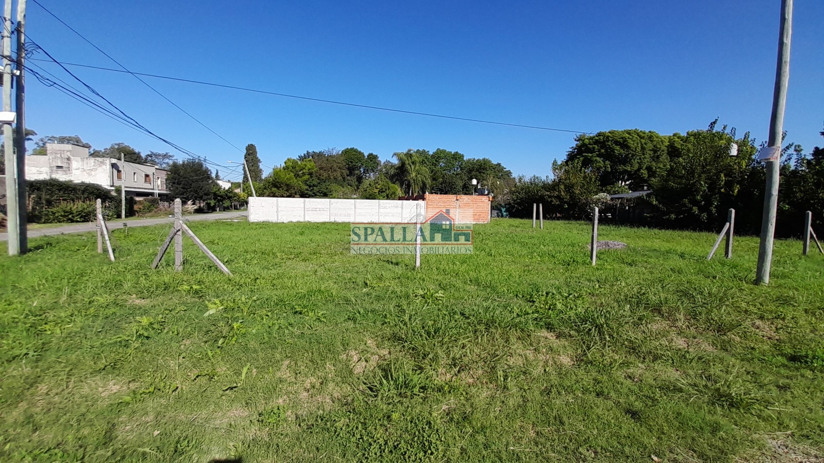 VENTA LOTE EN CENTRO DE MANZANARES, A METROS DE LA ESTACION DE TRENES Y ZONA COMERCIAL - APTO CREDITO