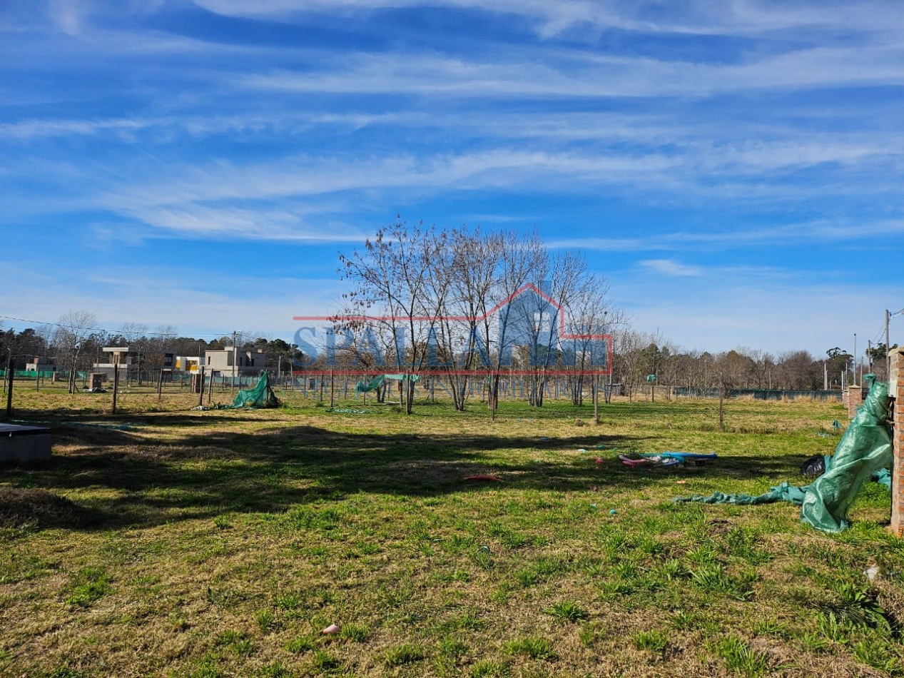 ¡Imperdible! Venta de Dos Lotes de 375 m² con Piscina en el Exclusivo Barrio Pampa Pilar.