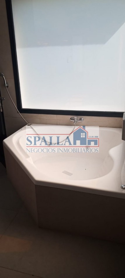 VENTA CASA 4 AMBIENTES EN BARRIO CERRADO LAGOON PILAR