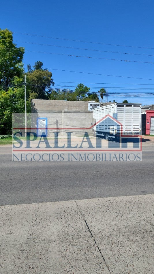 Excelente Galpon - Deposito de 560m2 a la venta, sobre lote de 720m2. Presidente Derqui - Pilar
