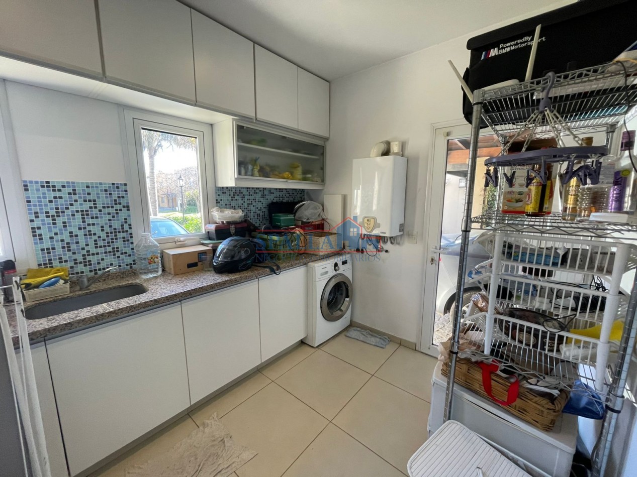 VENTA CASA 4 AMBIENTES BARRIO LAS ORQUIDEAS PILAR