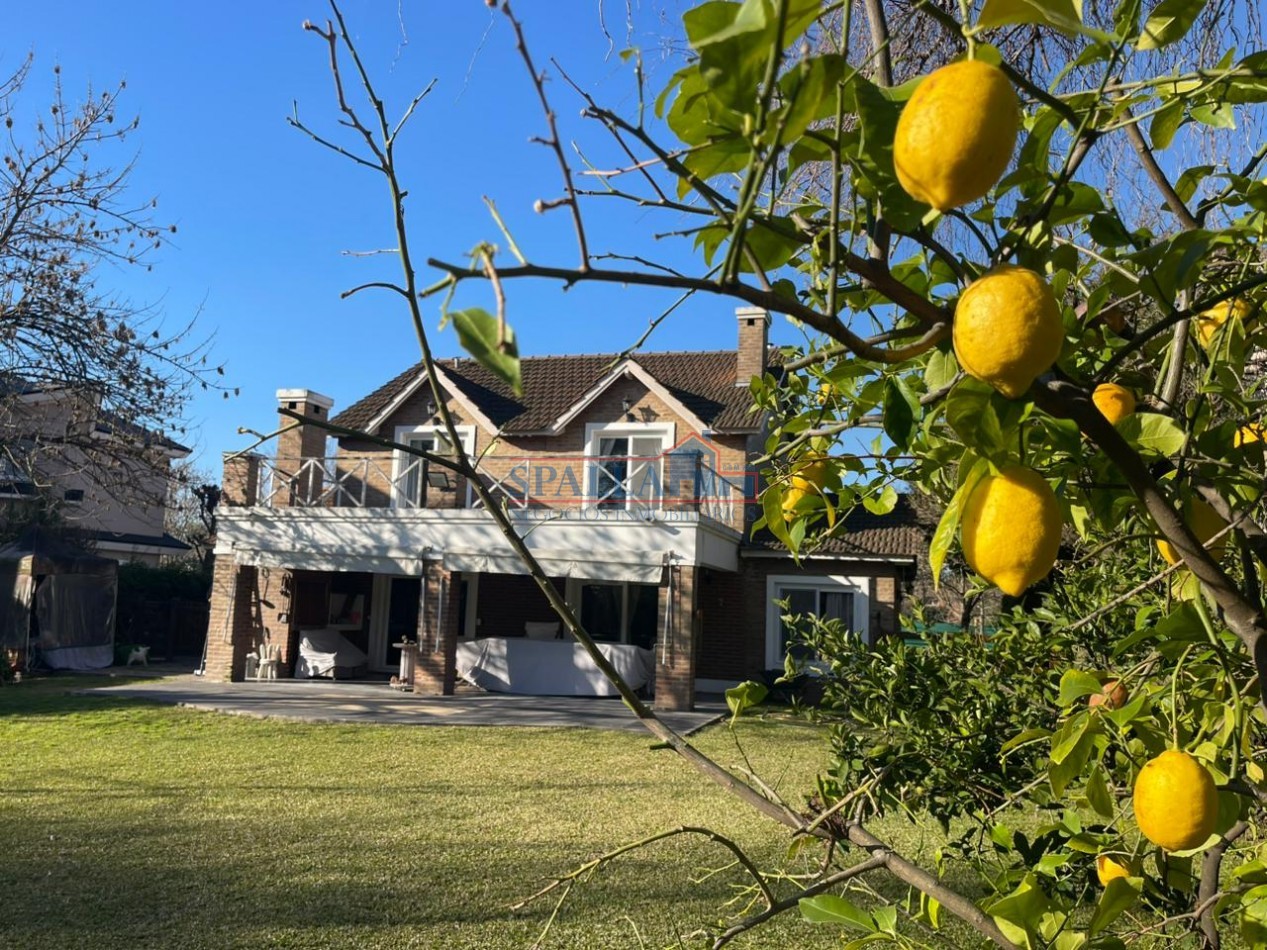 VENTA CASA 6 AMBIENTES CLUB DE CAMPO PUEYRREDON PILAR - OPORTUNIDAD