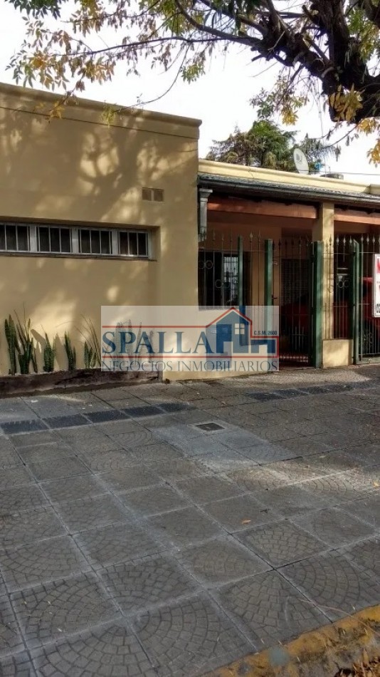 VENTA CASA PILAR CENTRO 5 AMBIENTES -ACEPTA PERMUTA - APTO CREDITO