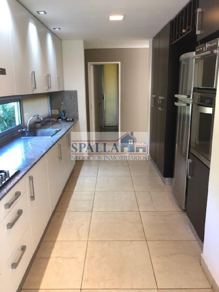 VENTA CASA SAUSALITO 5 AMBIENTES - PILAR