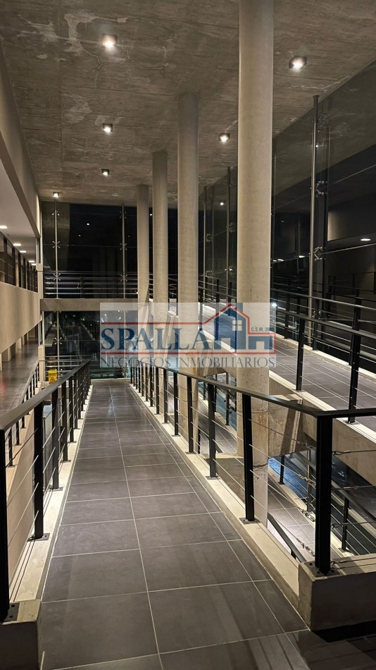 VENTA OFICINA EN EDIFICIO ART GALLERY OFFICE BLOQUE MOGAS PRIMER PISO - MONOAMBIENTE - PILAR