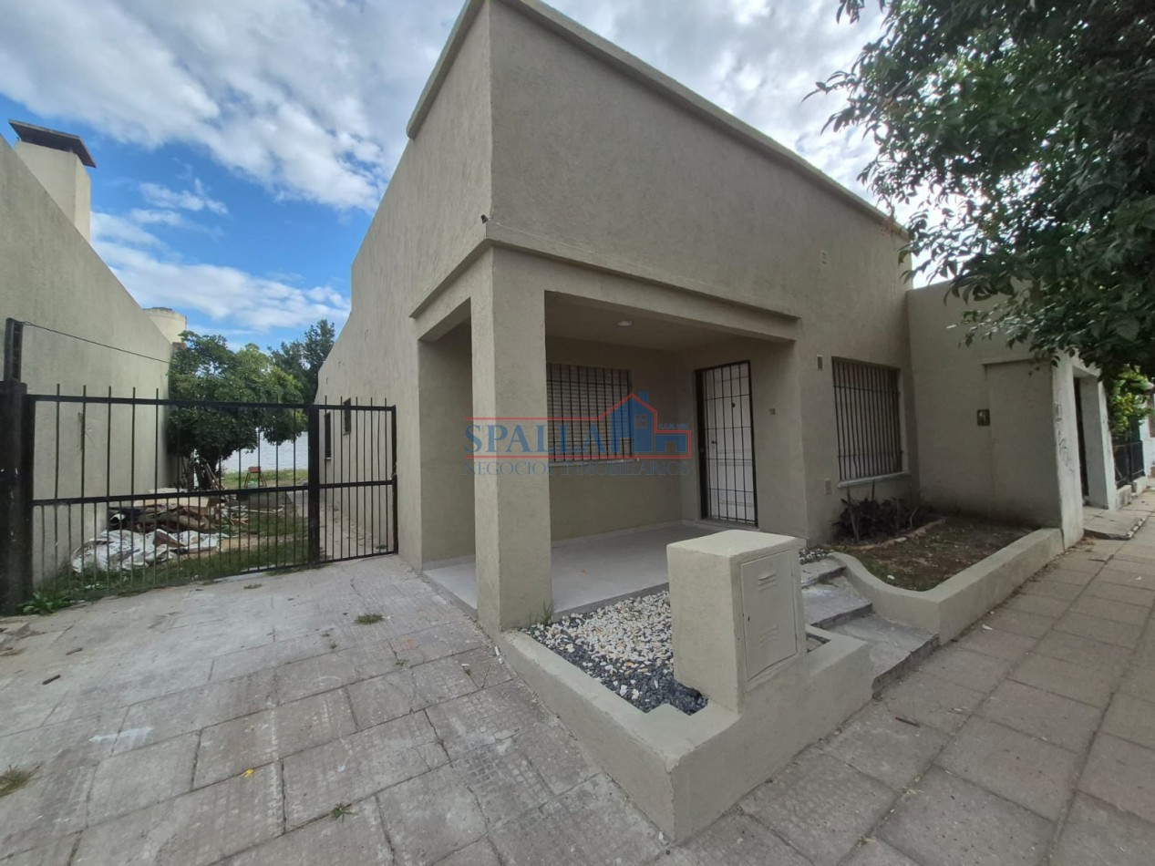 VENTA CASA 4 AMBIENTES PILAR CENTRO SIN EXPENSAS 