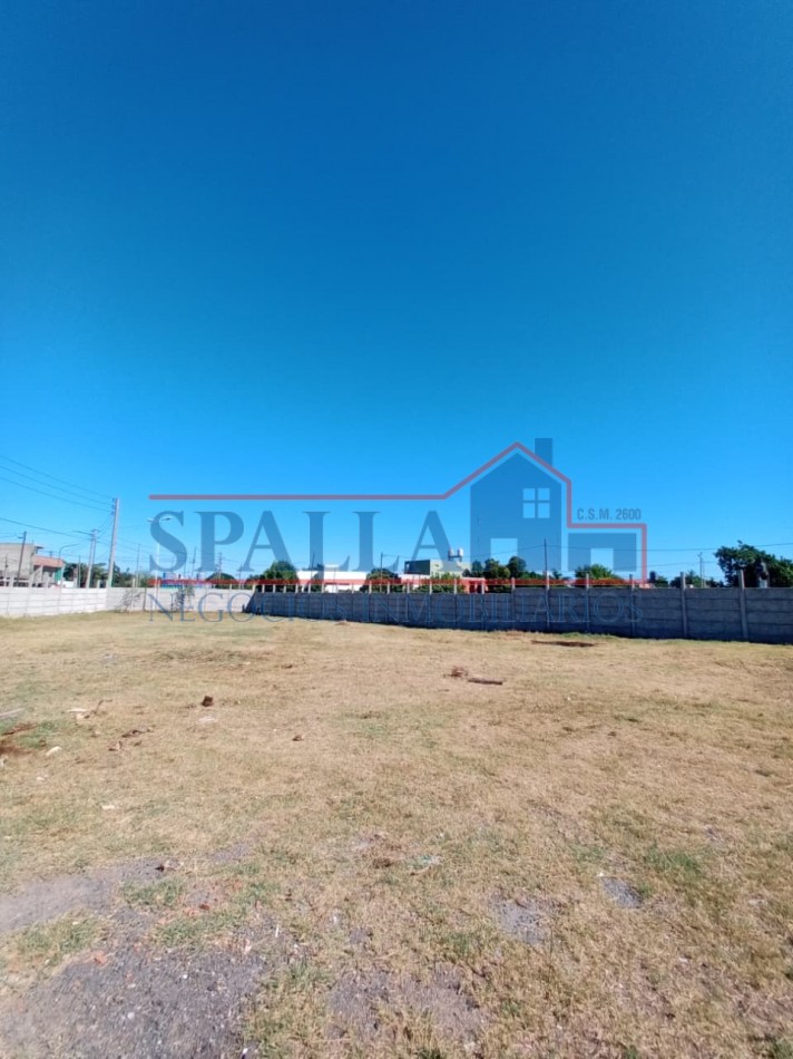 IMPORTANTE LOTE EN ALQUILER  SOBRE AV. CROACIA JOSE C. PAZ - Ideal para Galpon, Deposito, Playa de Estacionamiento.