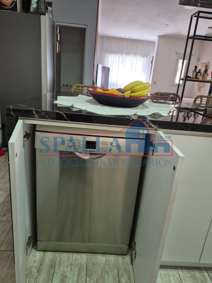 VENTA DUPLEX TRES AMBIENTES SEMI AMOBLADO EN COMPLEJO METZ VILLAGE PILAR