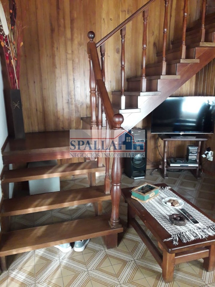 VENTA CASA 4 AMBIENTES - CENTRO DE DERQUI, PILAR - APTO CREDITO