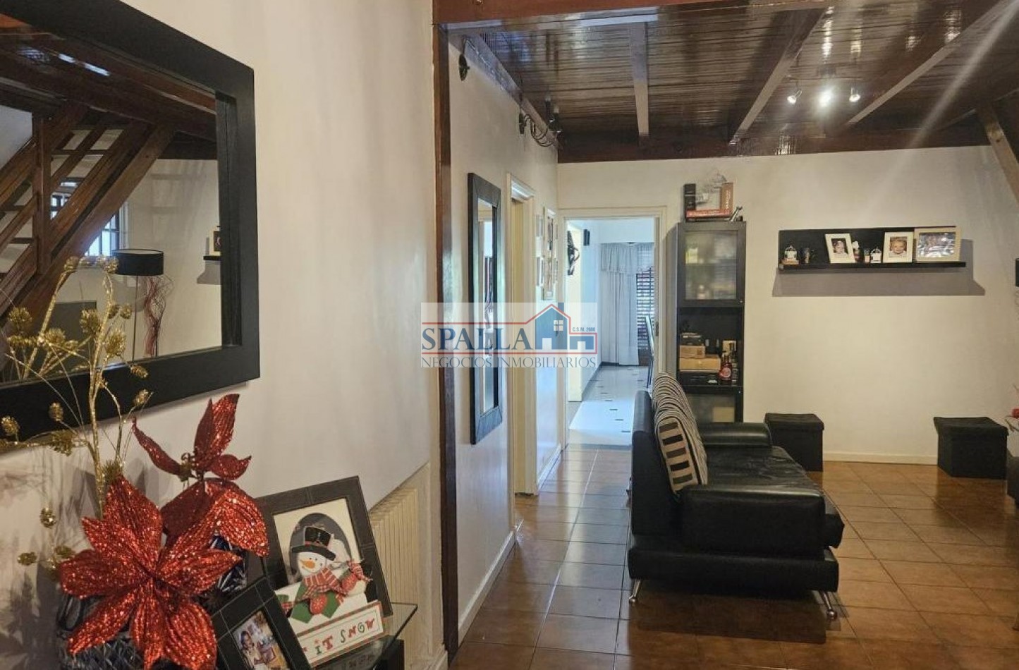 VENTA OPORTUNIDAD CASA 5 AMBIENTES CON PILETA Y QUINCHO AVELLANEDA WILDE 