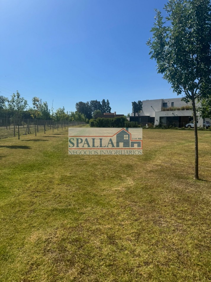 VENTA LOTE BARRIO SAN EDUARDO PILAR DEL ESTE - PERMUTA