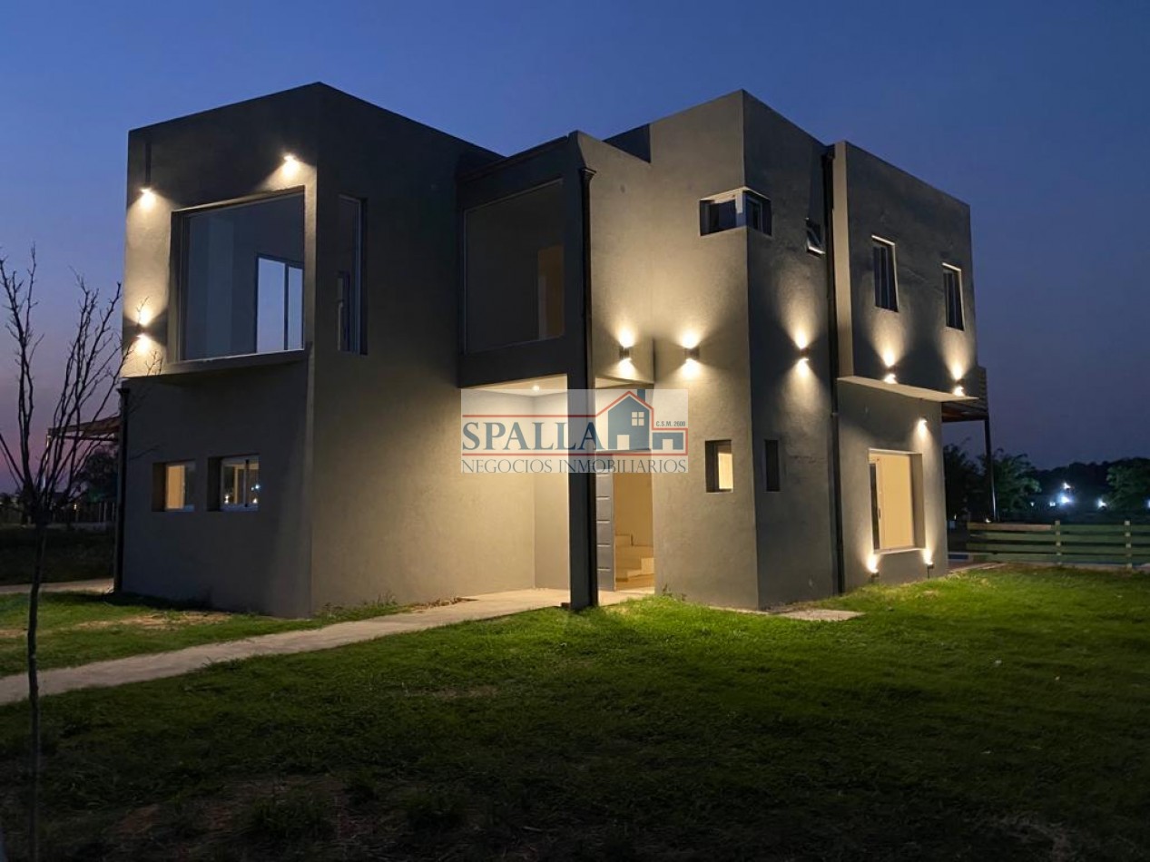 VENTA CASA SAN SEBASTIAN LOTE CENTRAL CON RENTA