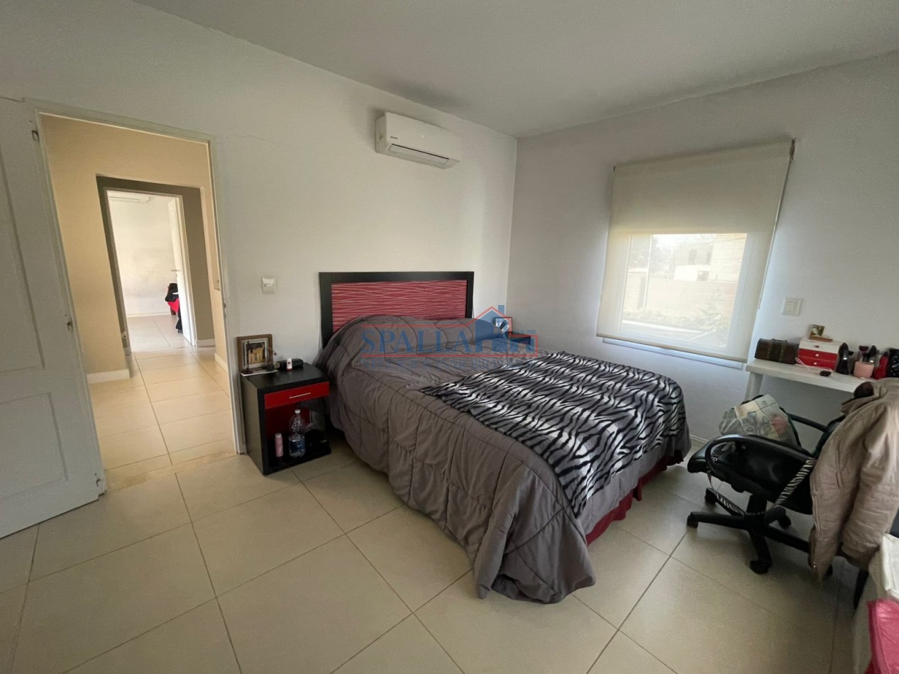 VENTA CASA 4 AMBIENTES BARRIO LAS ORQUIDEAS PILAR