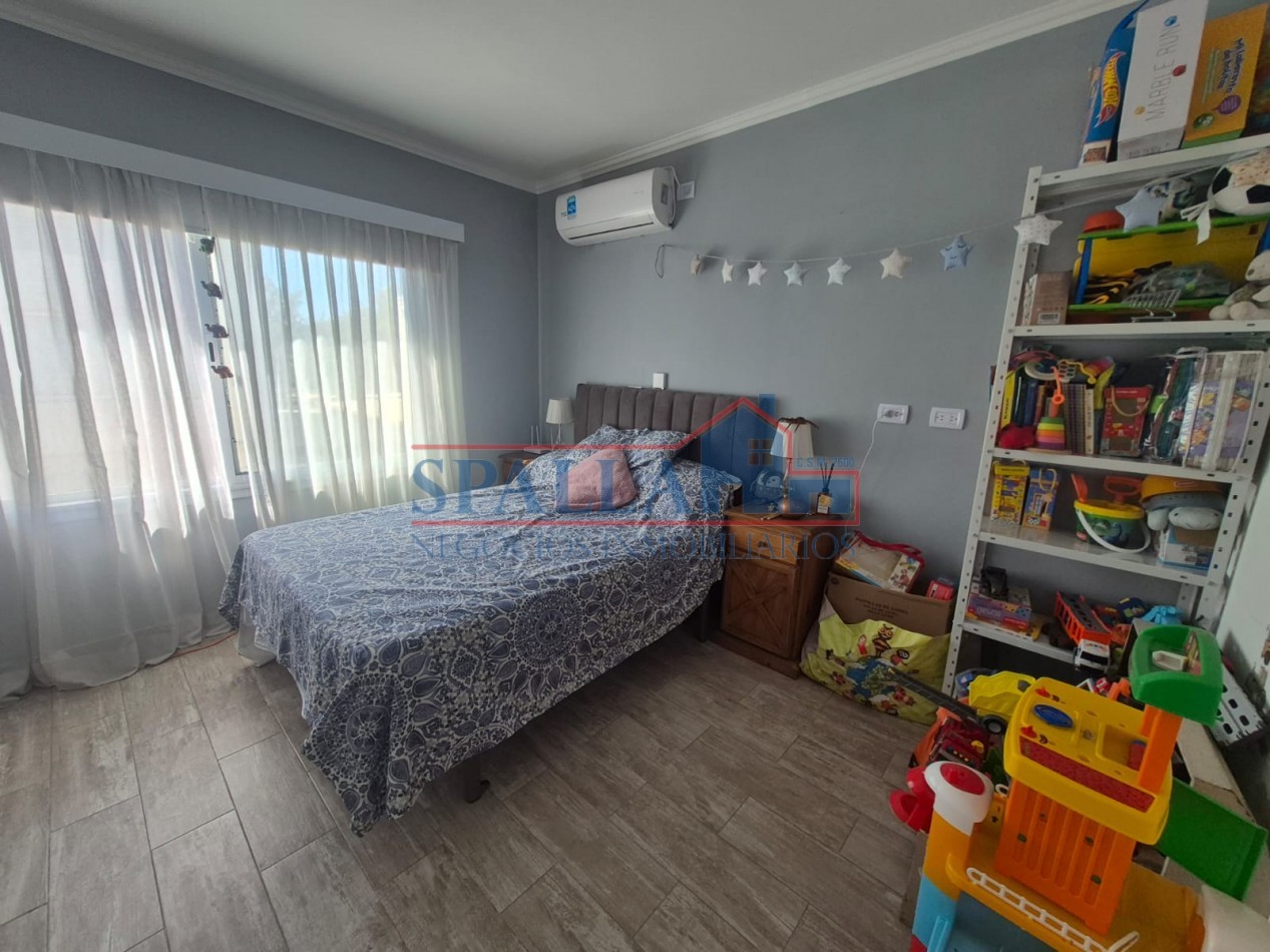 VENTA DUPLEX TRES AMBIENTES SEMI AMOBLADO EN COMPLEJO METZ VILLAGE PILAR