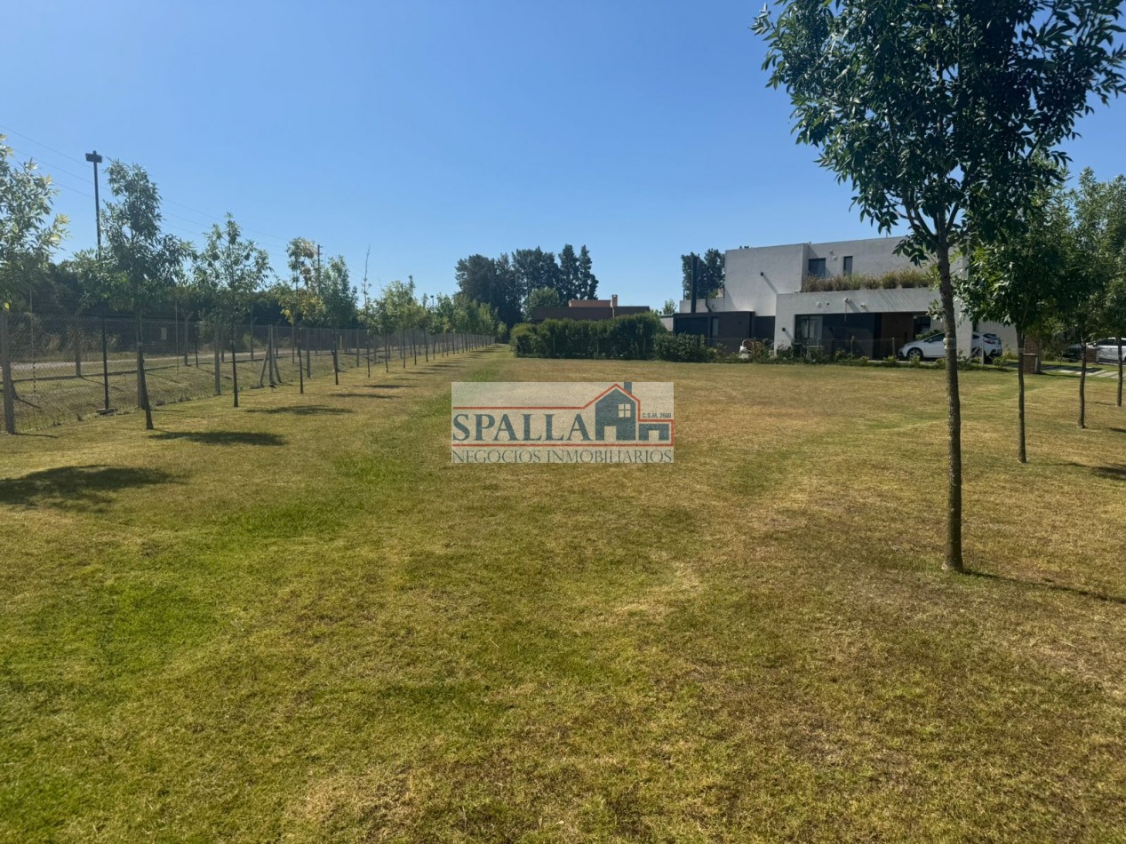 VENTA LOTE BARRIO SAN EDUARDO PILAR DEL ESTE - PERMUTA