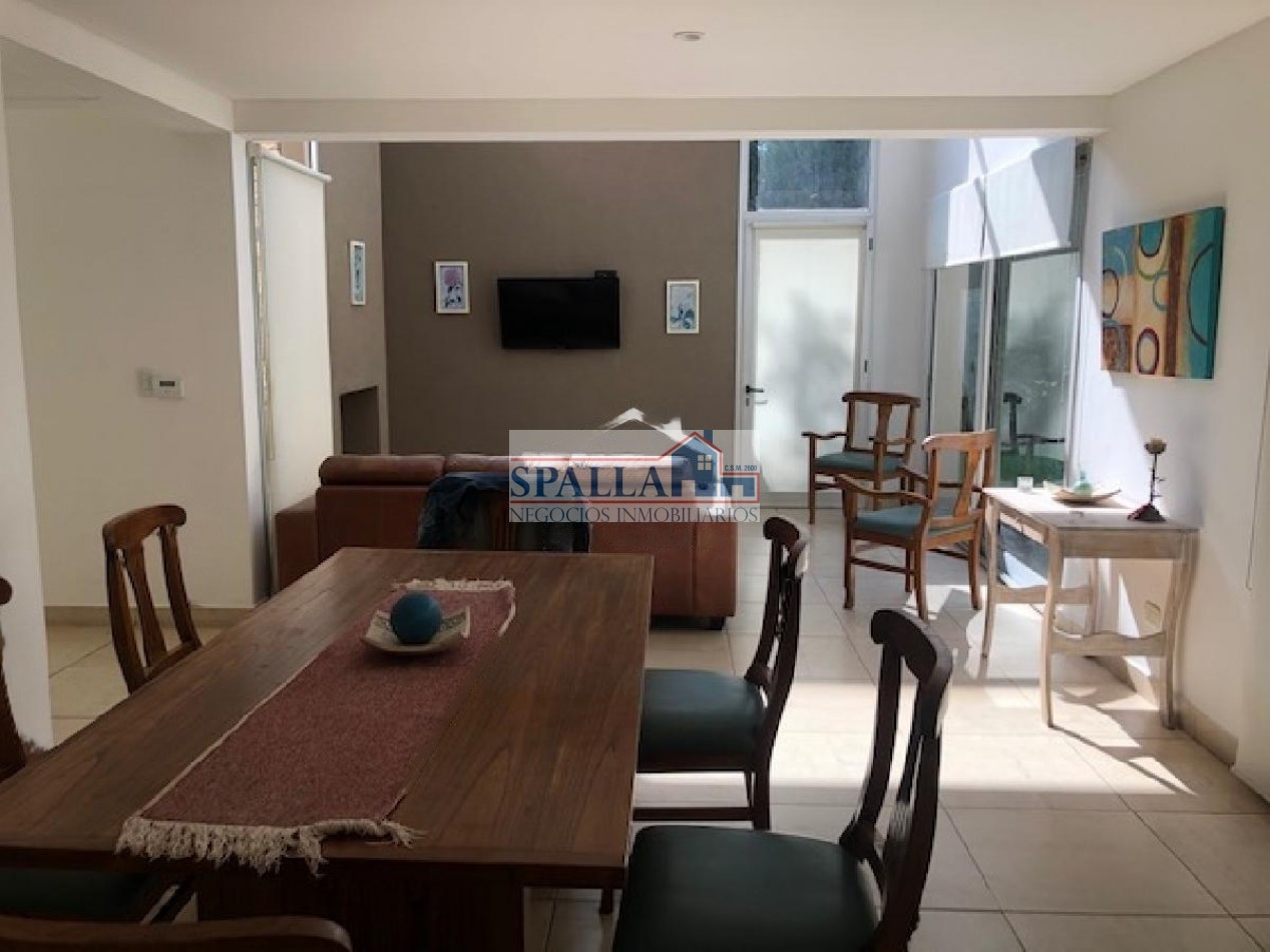 VENTA CASA SAUSALITO 5 AMBIENTES - PILAR