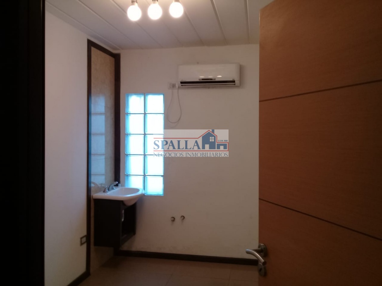 ALQUILER OFICINAS - PLANTA BAJA IDEAL CONSULTORIOS / CALL CENTER O SIMILARES - PANAMERICANA Y GUIDO - PILAR