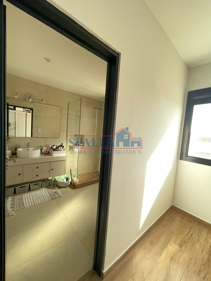 VENTA CASA 5 AMBIENTES AREA 1 BARRIO SAN SEBASTIAN 