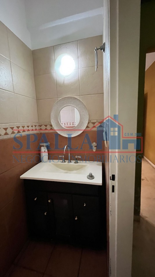 ¡Oportunidad! Casa con Local en Esquina - Jose C. Paz