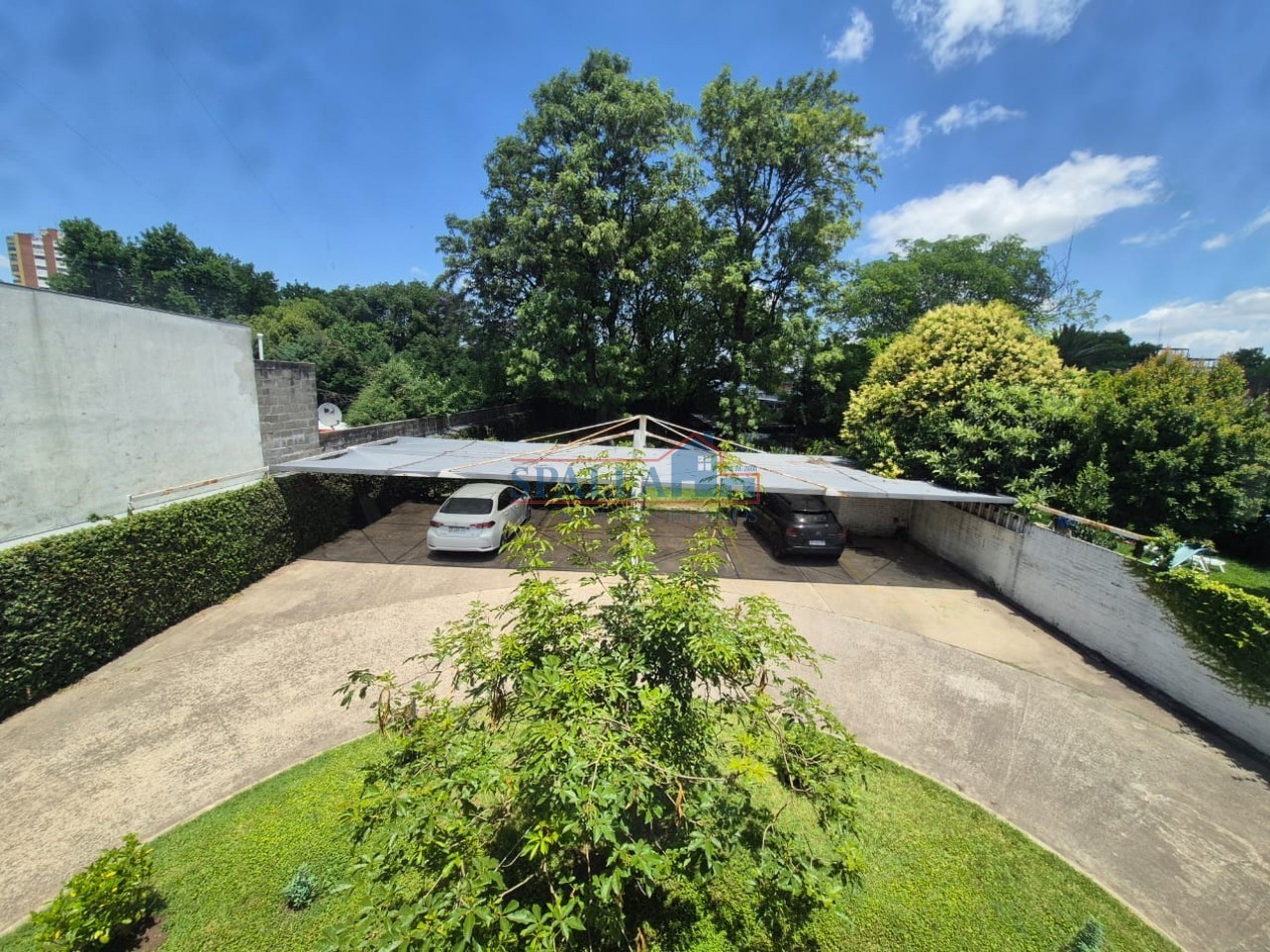 VENTA LOCAL COMERCIAL CON ESTACIONAMIENTO PROPIO PILAR CENTRO