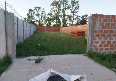 VENTA DE LOTE DE 200M2 EN BARRIO PARQUE DERQUI, PILAR 