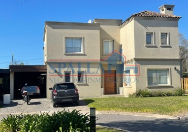 VENTA CASA 4 AMBIENTES BARRIO LAS ORQUIDEAS PILAR