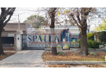 VENTA CASA 5 AMBIENTES PILAR CENTRO - ACEPTA PERMUTA